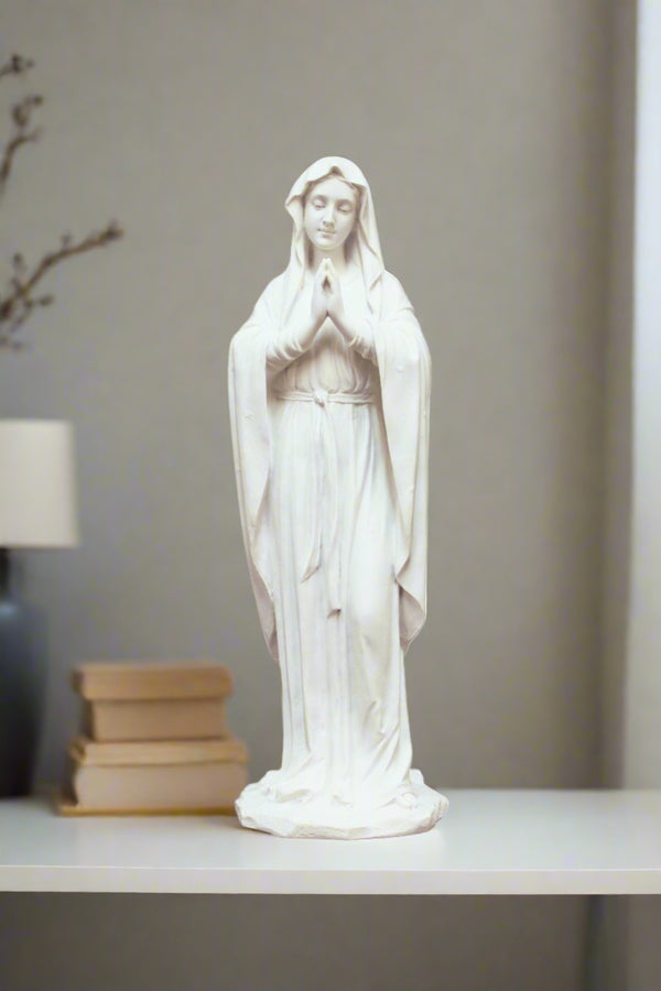 11.75" Blessed Mother Praying Statue