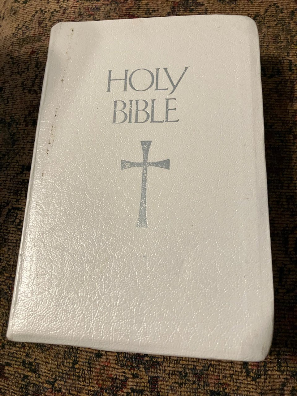 Pre-Owned: White Leather Pocket Size New American Bible