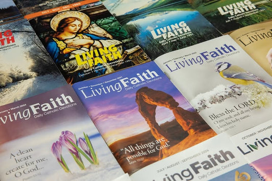 Living Faith: Daily Catholic Devotions (Quarterly, 3 Month Booklet)