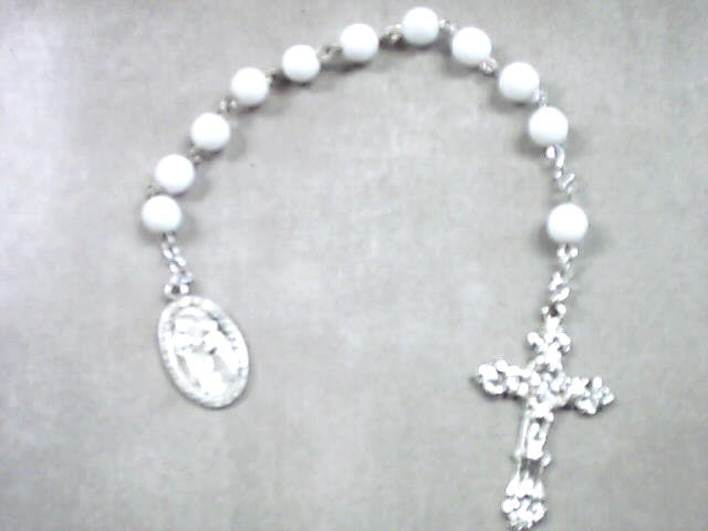 Nurse Rosary Chaplet with prayer card with medal " Mary Queen of Nurses, pray for us "