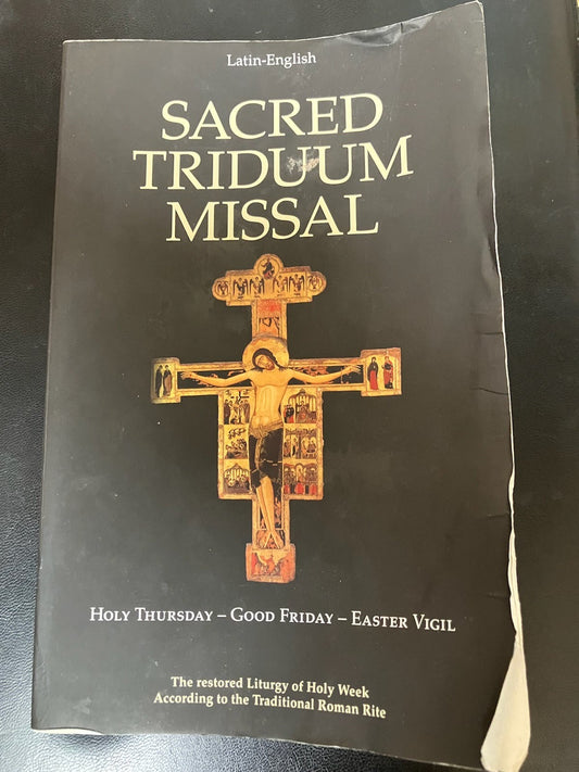 USED: Sacred Triduum Missal Latin-English