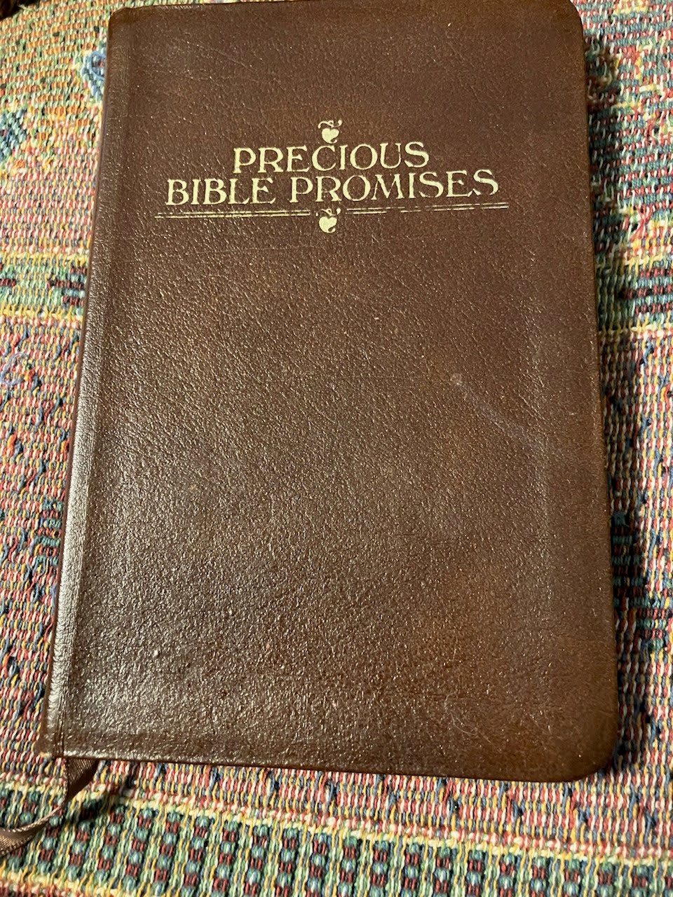 USED: Precious Bible Promises - Bonded Leather