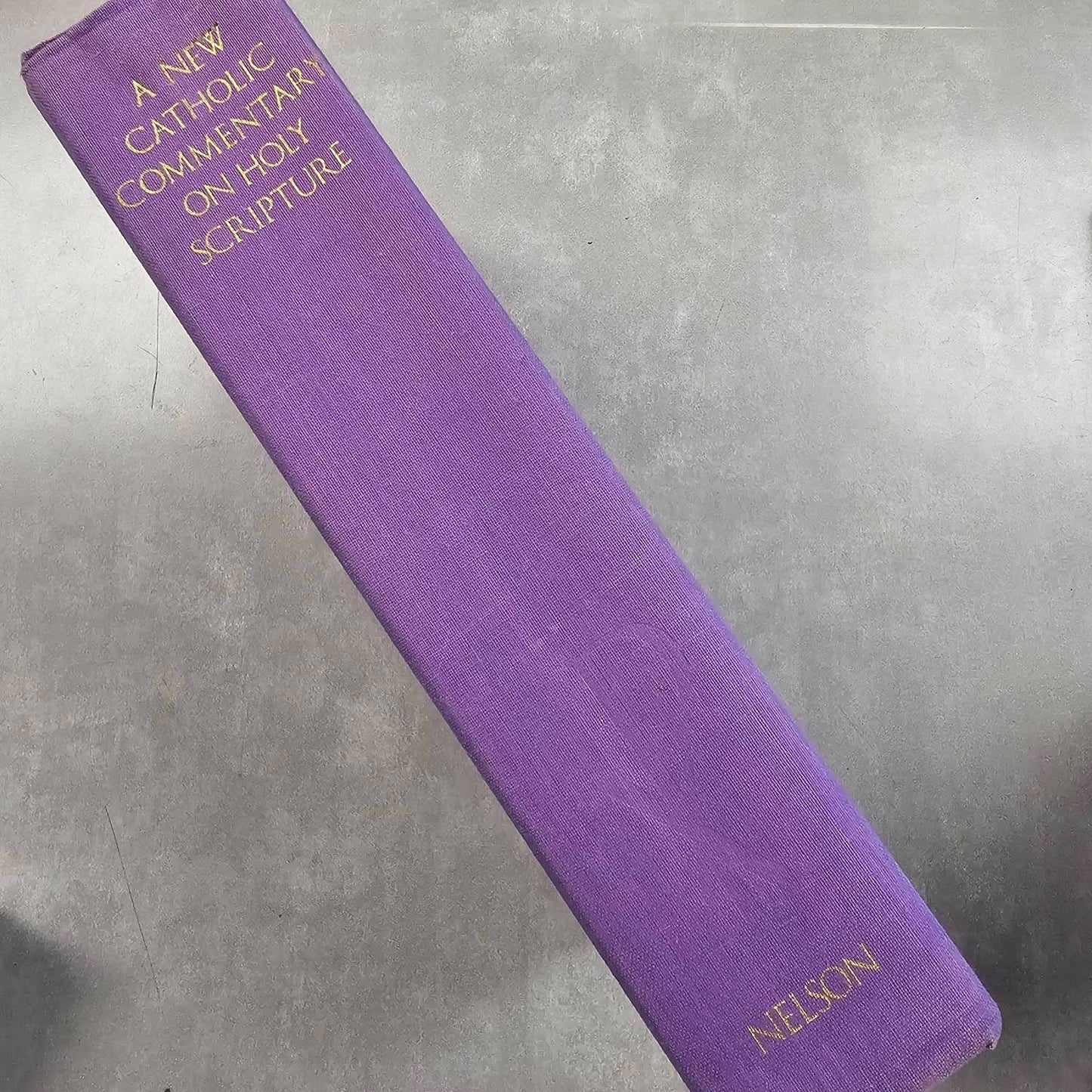 USED: A New Catholic Commentary on Holy Scripture, Based on NABRE - Nelson