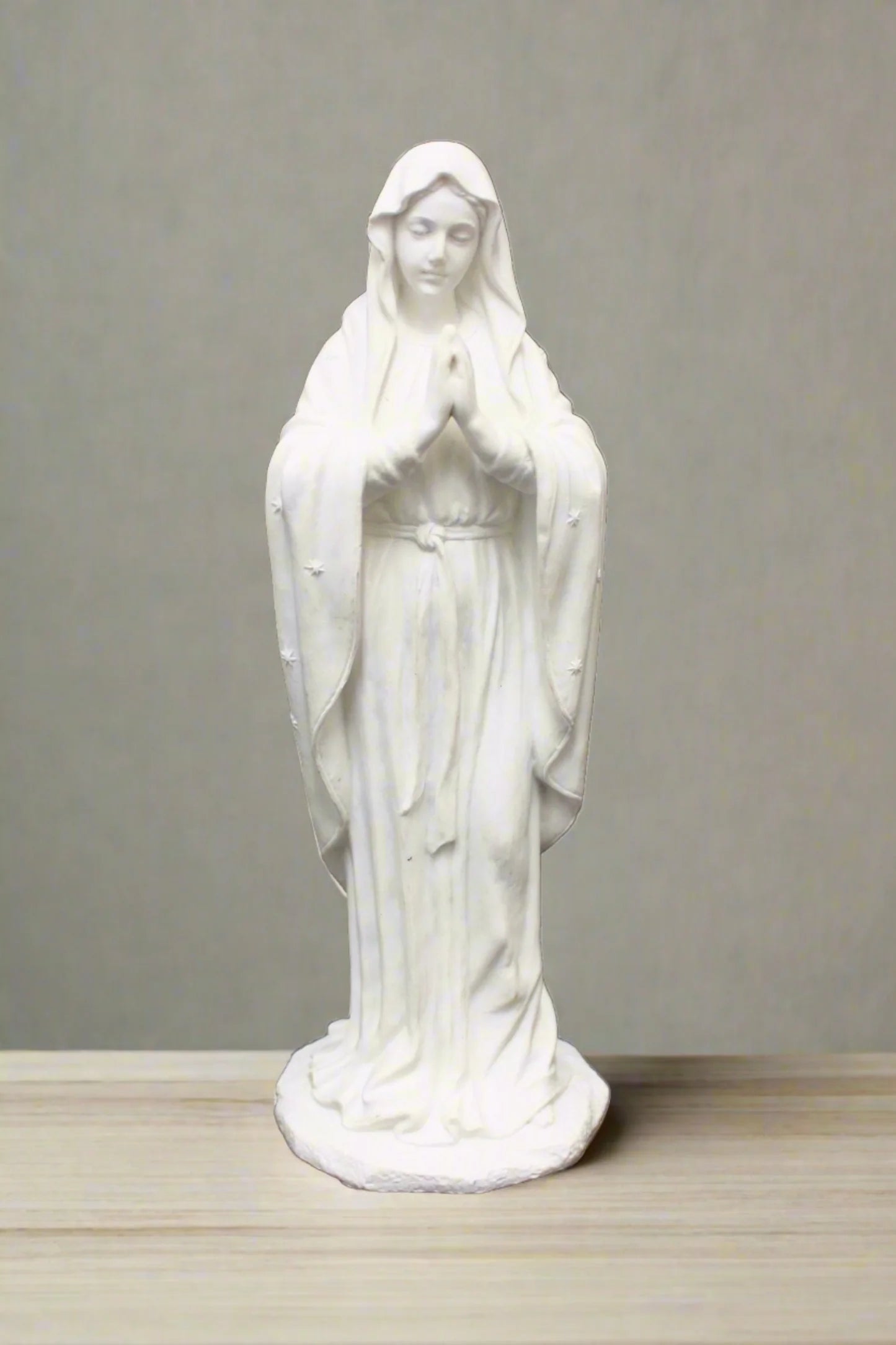 Adoring Virgin Mary in white 8" Statue, Veronese Collection